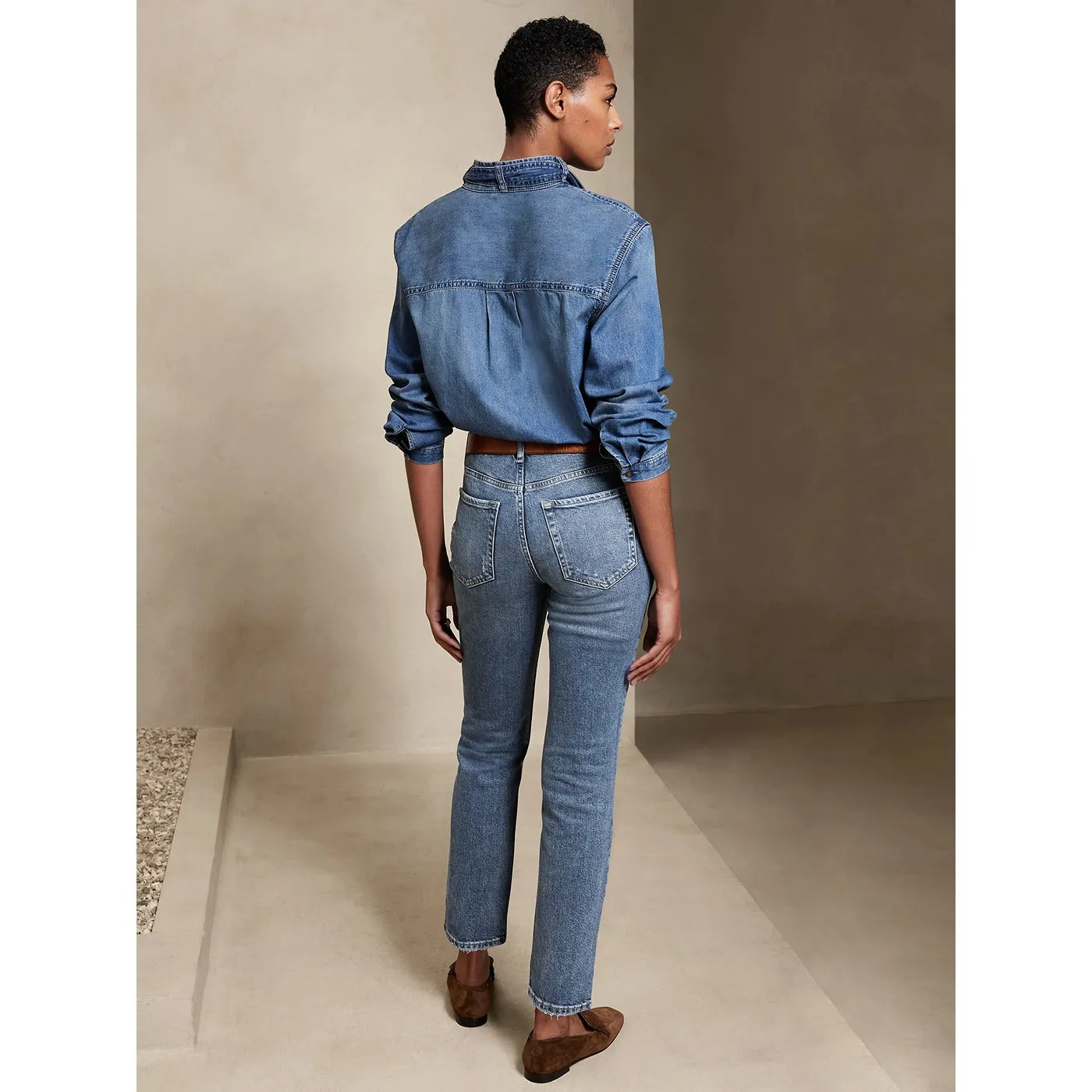 BR Medium Wash High Rise Straight Jeans