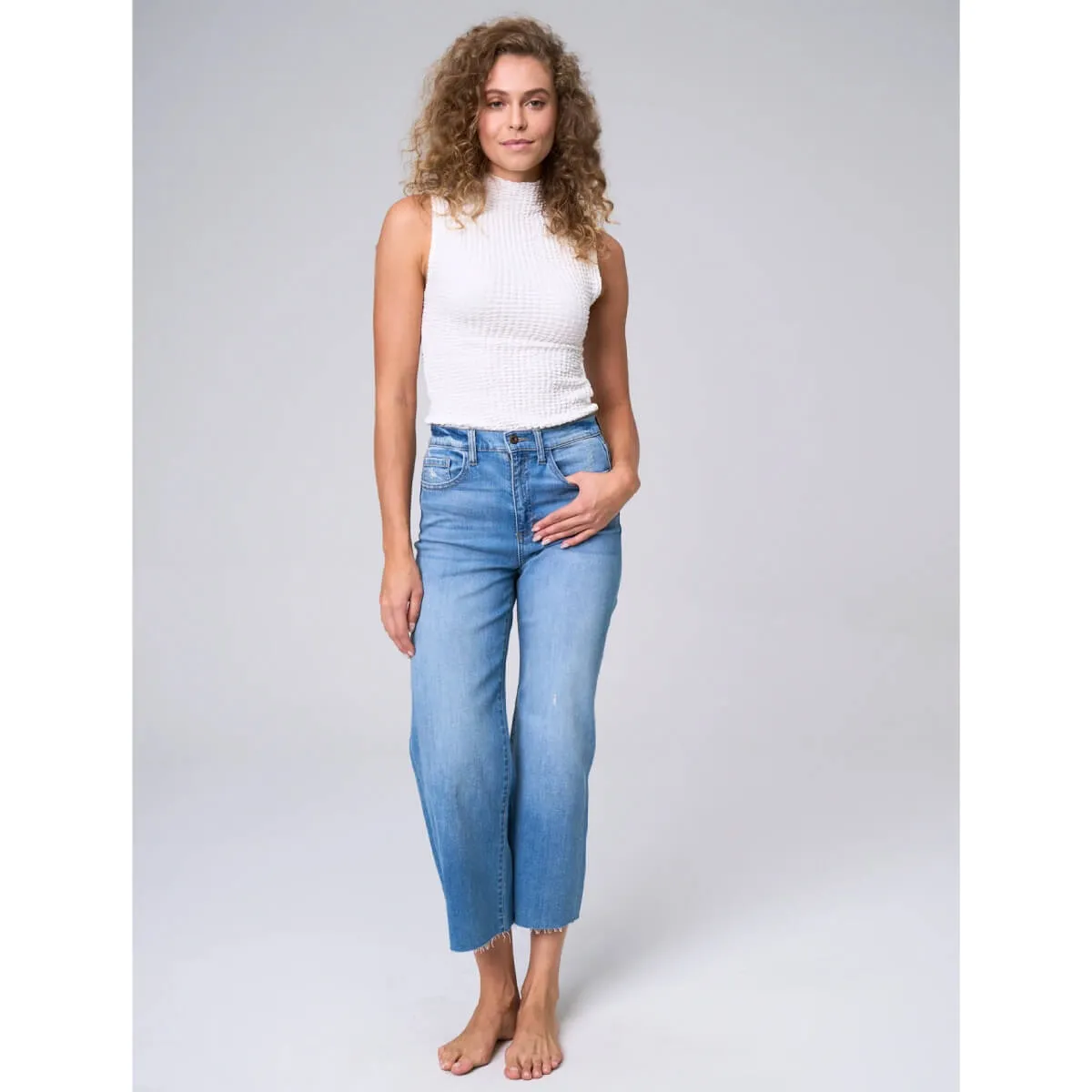 High Rise Wide Leg Cropped Jeans