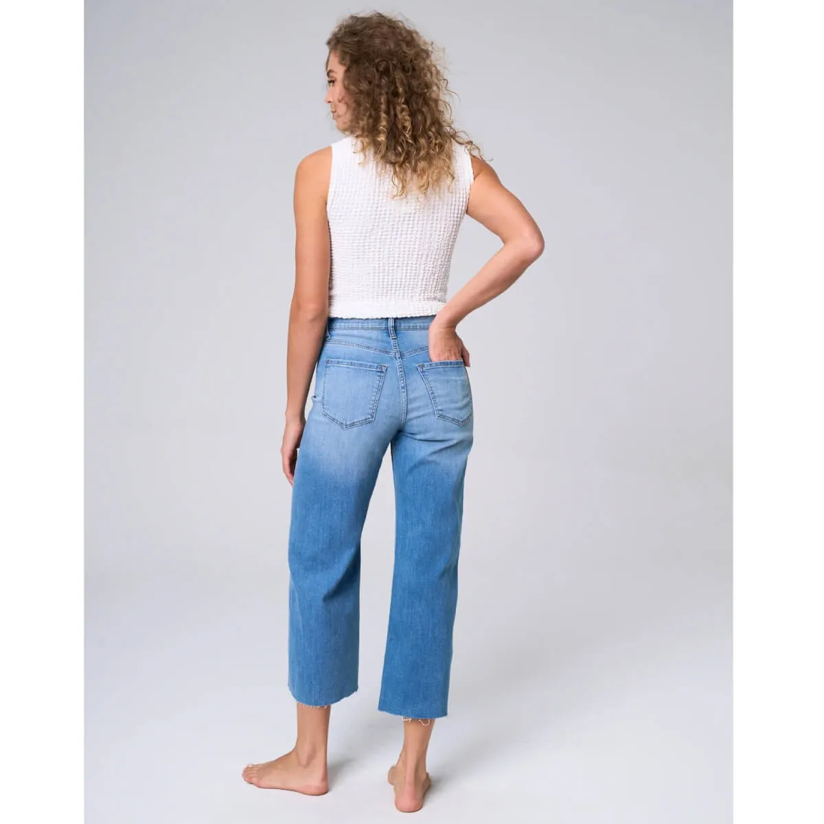 High Rise Wide Leg Cropped Jeans