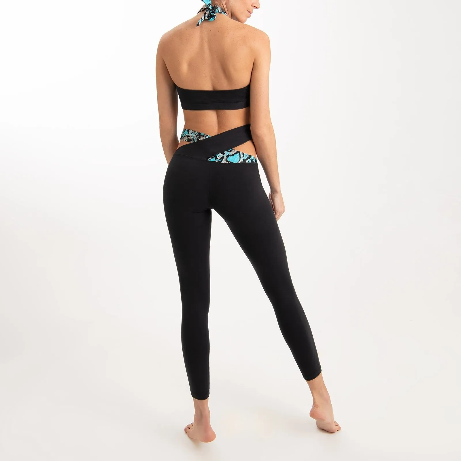 Turquoise Halter Neck Snakeskin Print Sports Bra Top For Sale | Animal print Leggings and Bra